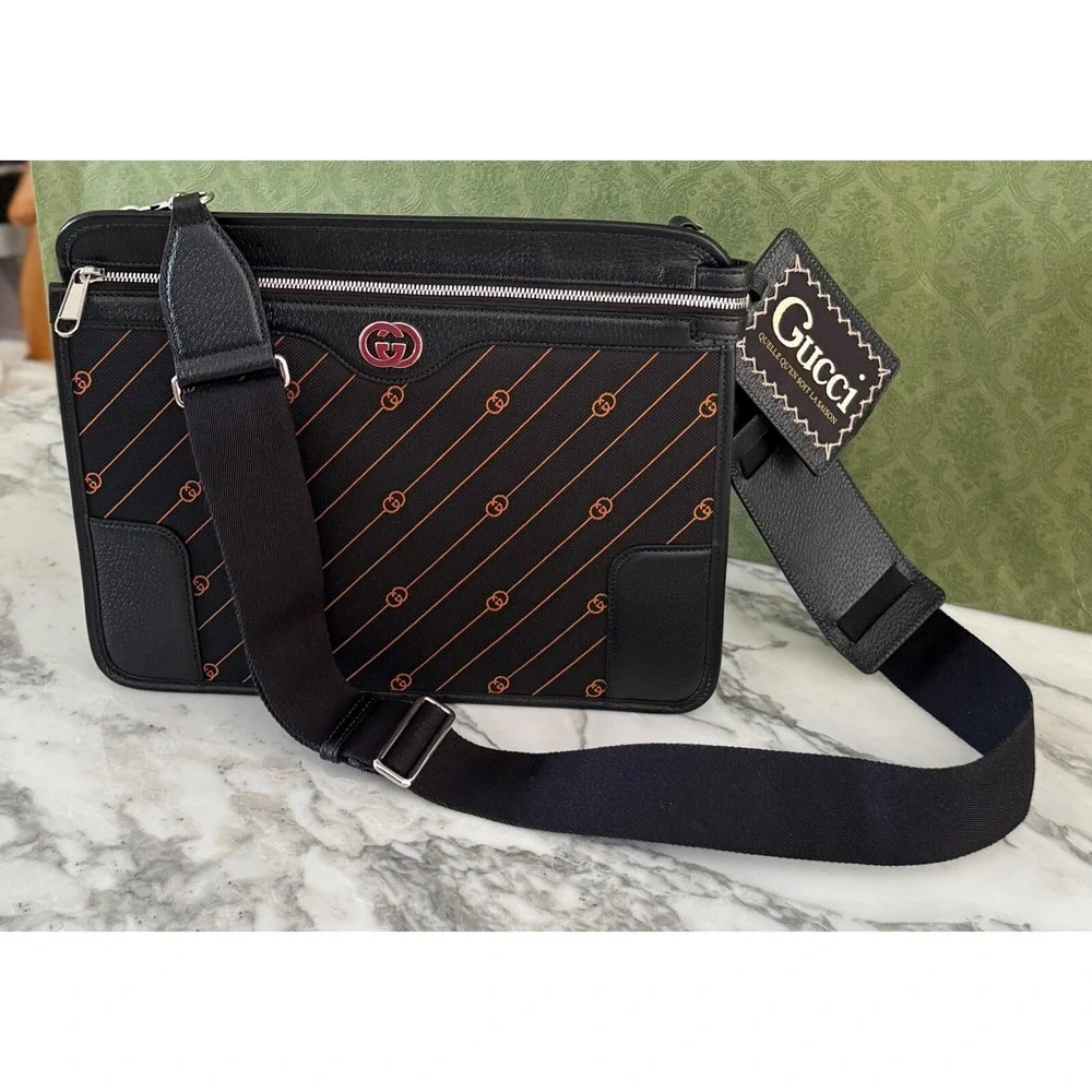 NWT Gucci 752595 Unisex Interlocking Medium GG Messenger Bag